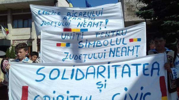Piatra Neamț: Protest față de decizia instanței privind pierderea Cheilor Bicazului către Harghita