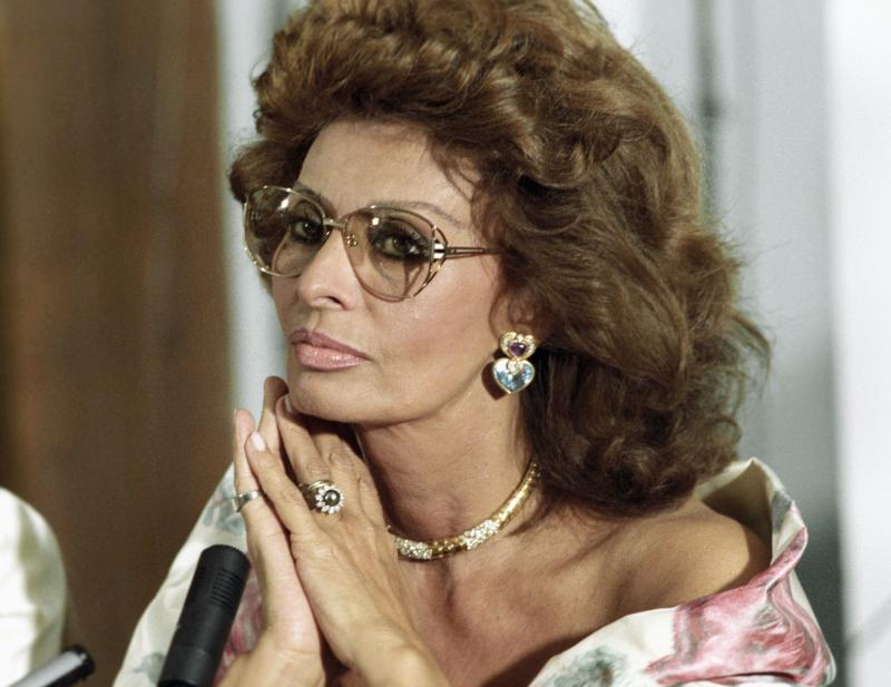 Sophia Loren revine pe marile ecrane la 84 de ani! Tuturor ne-a lipsit chipul plin de farmec al acesteia!