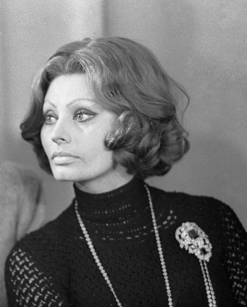 Sophia Loren revine pe marile ecrane la 84 de ani! Tuturor ne-a lipsit chipul plin de farmec al acesteia!