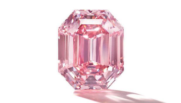 După patru decenii de producţie cea mai mare mină de diamante se va închide