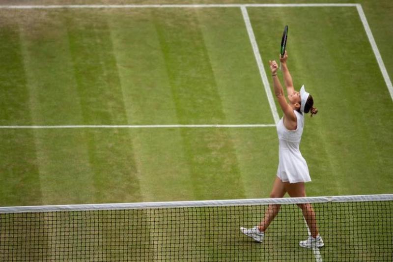 Simona Halep este campioană la Wimbledon! Românca a învins-o pe Serena Williams și scrie istorie pentru România