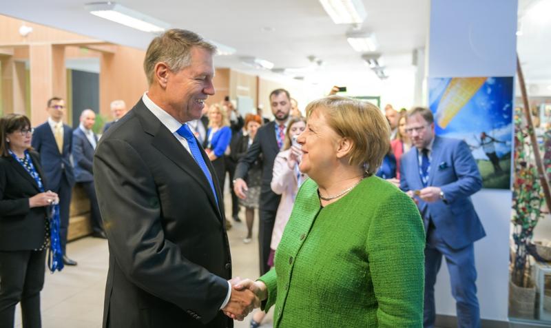 Angela Merkel împlinește 65 de ani. 9 curiozități despre cea mai puternică femeie din lume