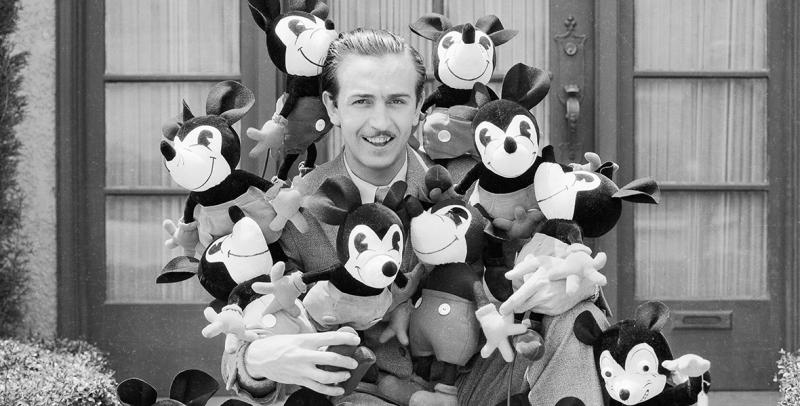 Acum 64 de ani, Walt Disney a creat universul copilăriei... La scurt timp, Disneyland urma să devină gigantul divertismentului!