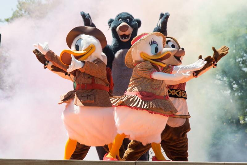 Acum 64 de ani, Walt Disney a creat universul copilăriei... La scurt timp, Disneyland urma să devină gigantul divertismentului!