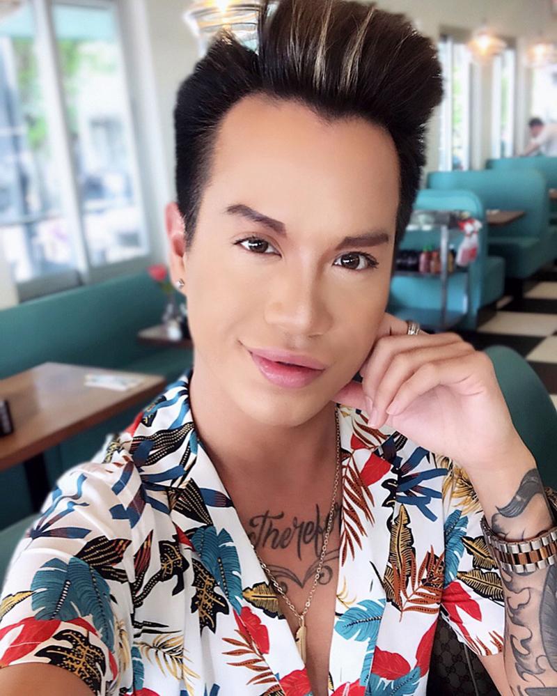 A cheltuit o mică avere pentru a se transforma într-o păpușă Ken în carne și oase! Cum arăta bărbatul înainte