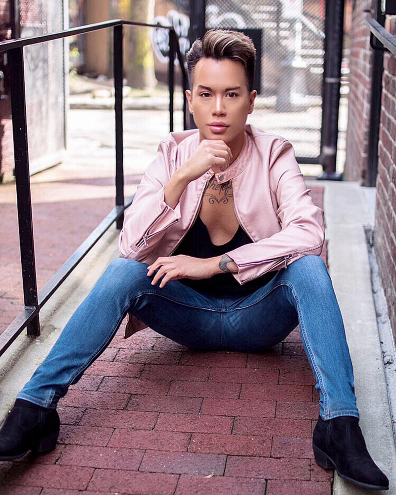 A cheltuit o mică avere pentru a se transforma într-o păpușă Ken în carne și oase! Cum arăta bărbatul înainte