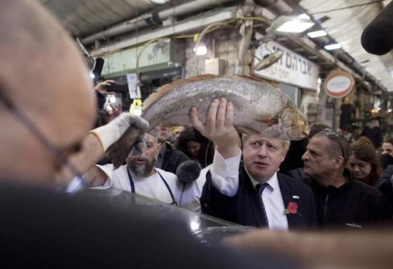 27 de fotografii, cel puțin ciudate, cu prim-ministrul Marii Britanie