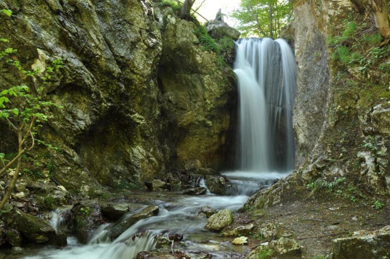 Top cele mai frumoase 15 cascade din România pe care străinii vin să le vadă