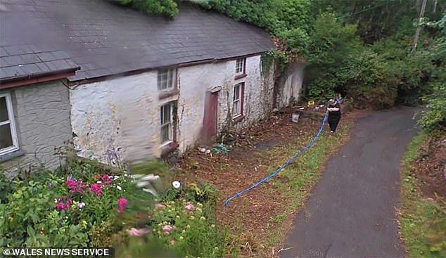 A trăit trei ani cu trupul mumificat al mamei ei în casă. Polițiștii au căutat o săptămână până au găsit cadavrul bătrânei: „Nu mai știu ce s-a întâmplat cu mami”