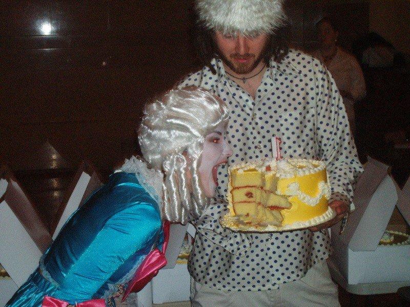 Are un trup perfect, dar este campioană la mâncat: „Preparatele de tip fast-food mă ajută să fac performanță în sport”