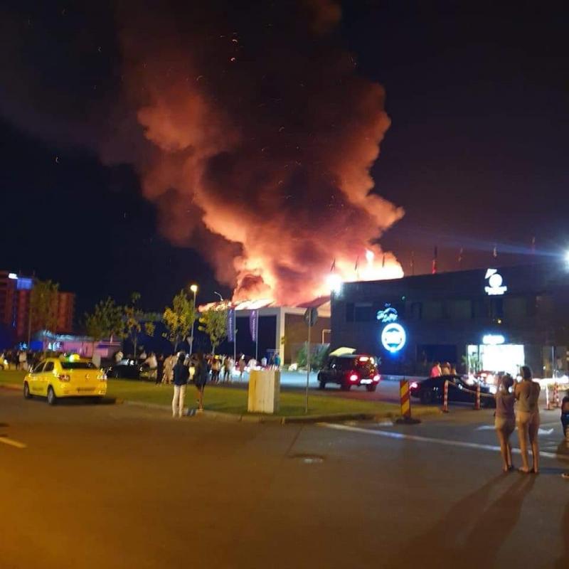 Incendiu în Mamaia! A ars Club Silence (fostul Bamboo)! Ce s-a întâmplat | FOTO-VIDEO