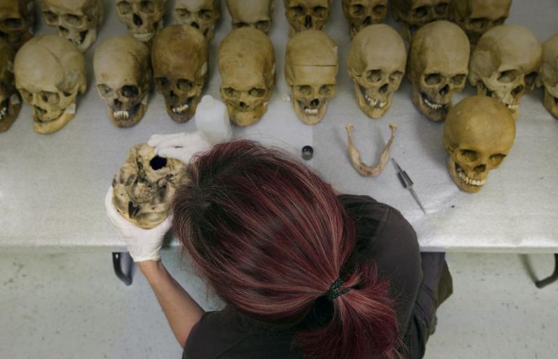 Artist criminalist FBI reconstuie chipuri umane din rămășițe osoase! Ce se ascunde în spatele rezolvării unor cazuri de criminalitate!