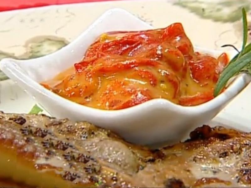 Trei rețete de salată de ardei copți ce te vor cuceri instant!