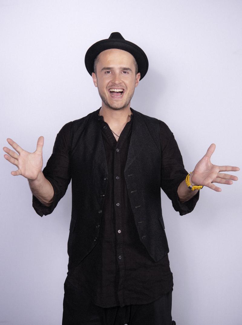 Șerban Copoț, concurent în noul sezon Te cunosc de undeva!, a renunțat temporar la muzică, pentru copiii săi