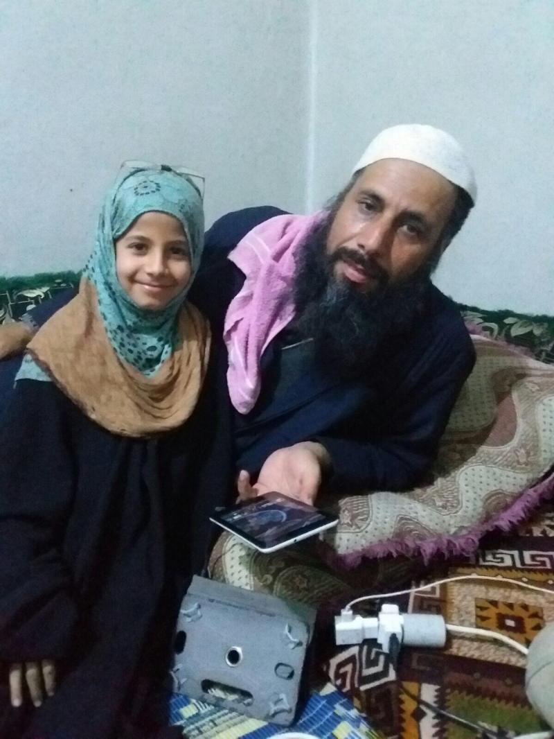 O româncă în vârstă de 11 ani este ținută captivă în Siria. “Decât fetele mele să ajungă femei ușoare în România, mai bine muriți cu toții sub bombe!”