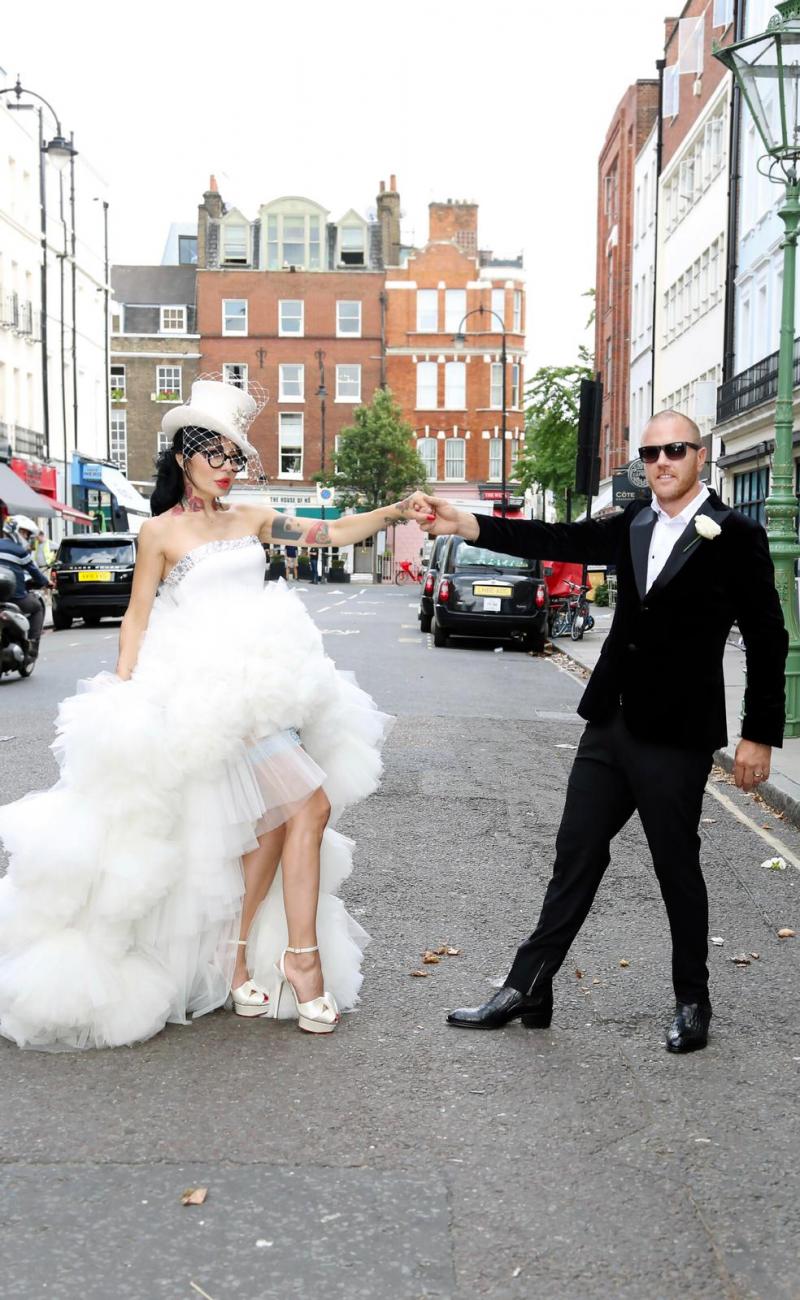 DJ Wanda s-a căsătorit în Londra! A devenit Wanda Katavich! „Suntem foarte îndrăgostiți” - Galerie foto