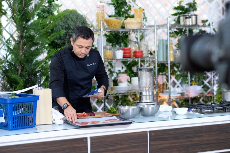 Nicolai Tand jurizează lupta amuletelor la „Chefi la cuțite”