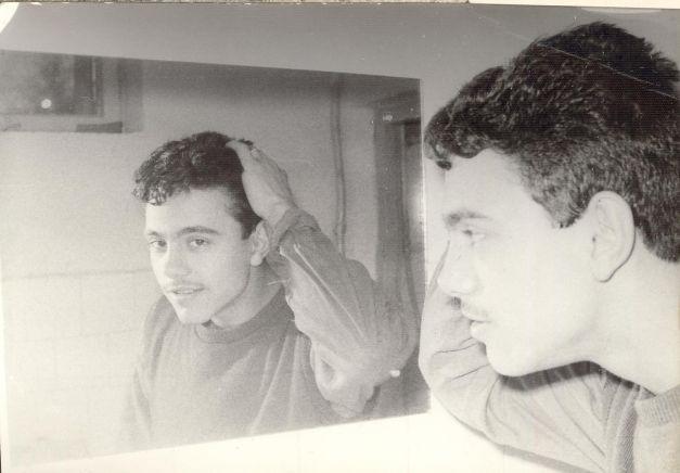 Așa arăta chef Sorin Bontea la 18 ani când visa să devină șef de unitate. Galerie foto