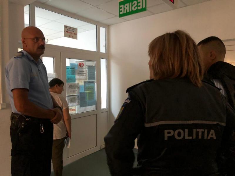 Groază la Spitalul Județean Mavromati! Un pacient a intrat cu o armă în secția de Cardiologie