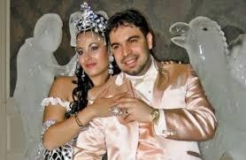 Florin Salam își plânge soția decedată! Mormântul Fănicăi Salam este vizitat mereu de fata ei, Betty, care îi aduce lumânări și flori