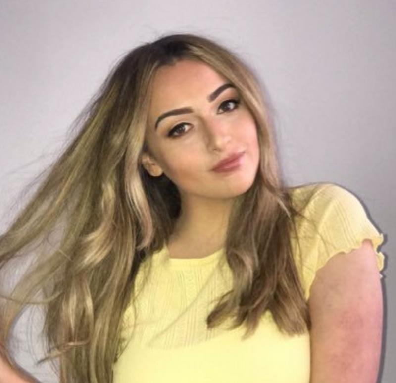 Alcoolul și job-ul nu se pupă! O studentă nu își mai găsește un loc de muncă după ultimul job când a demisionat într-un mod total șocant