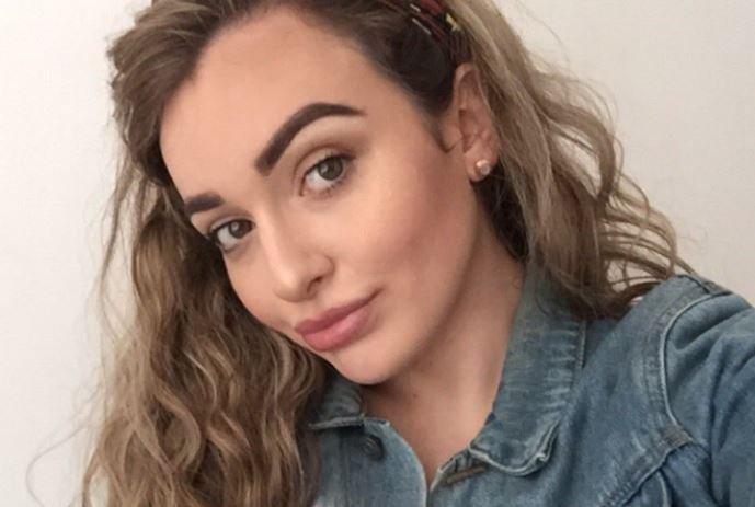 Alcoolul și job-ul nu se pupă! O studentă nu își mai găsește un loc de muncă după ultimul job când a demisionat într-un mod total șocant