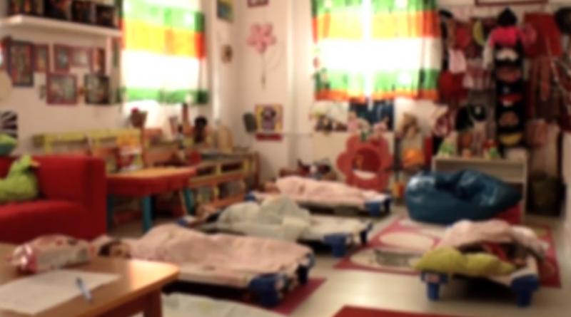 Au băgat groaza în copiii de la creșă! Educatoarea, prinsă cum îi chinuie: „Urâtul naibii! Dacă te ridici...” | VIDEO