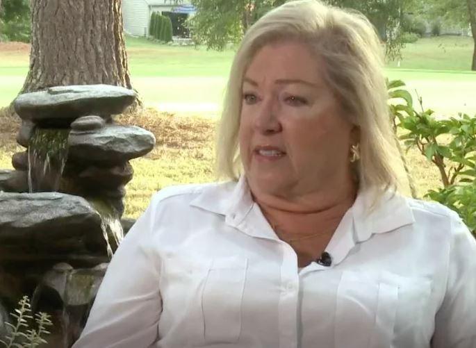 Aproape și-a pierdut brațul, după ce o bacterie i-a mâncat carnea. Totul a pornit de la o simplă manichiură