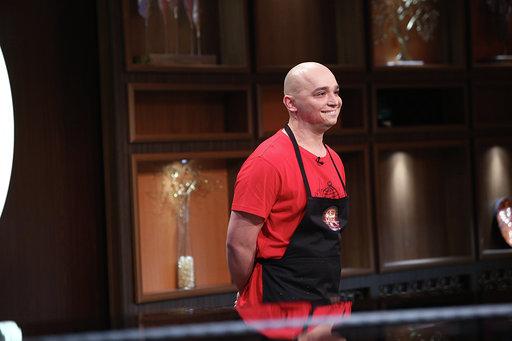 Ce s-a întâmplat în ediția a cincea din „Chefi la Cuțite”. Un concurent i-a făcut pe jurați să aibă nevoie de un psiholog