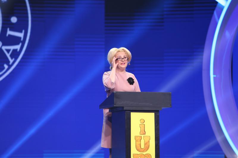 Ce s-a întămplat la „iUmor”, sezonul șapte, ediția trei. Irena Boclincă, s-a întors în forță! Daniel Farcaş, extraterestrul de la iUmor l-a făcut pe Mihai Bendeac să apeleze la manetă și Dan Badea a fost victima unei contorsioniste