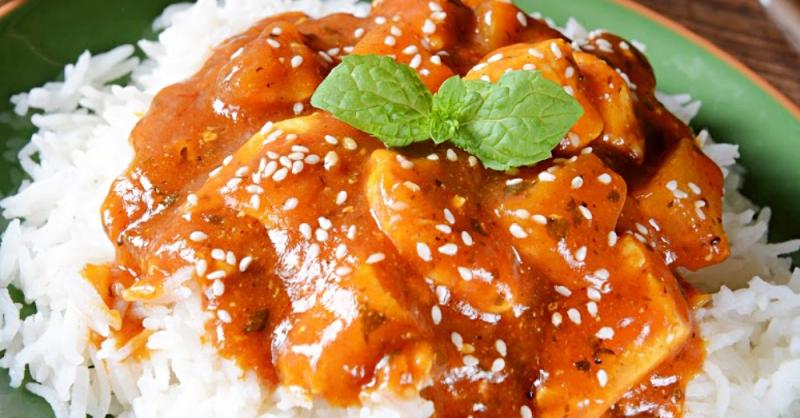 Deliciu în doar 30 de minute! Pui cu mango și sos dulce-picant, un preparat cu care faci spectacol!