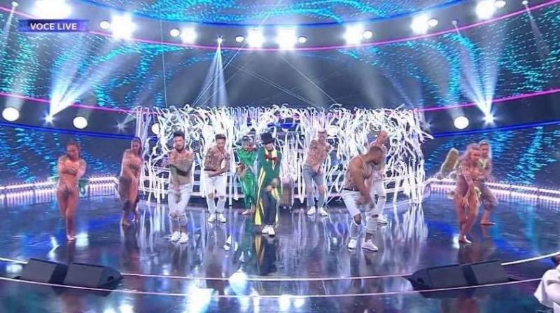 Explozie de energie pe scena de la „Te cunosc de undeva!” în ediția patru din sezonul 14. Bella Santiago s-a transformat în Bebe Rexha, Grigore Gherman și-a schimbat total stilul, iar Alex și Monica Anghel au fost rapperi pentru o seară!