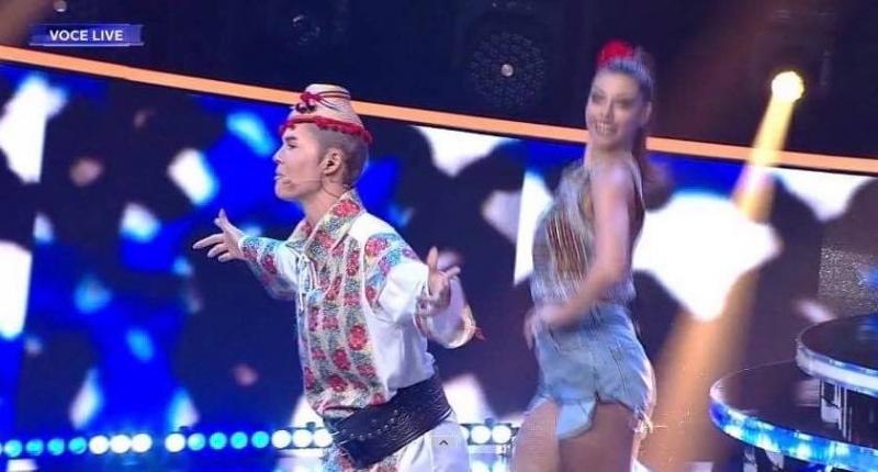 Explozie de energie pe scena de la „Te cunosc de undeva!” în ediția patru din sezonul 14. Bella Santiago s-a transformat în Bebe Rexha, Grigore Gherman și-a schimbat total stilul, iar Alex și Monica Anghel au fost rapperi pentru o seară!