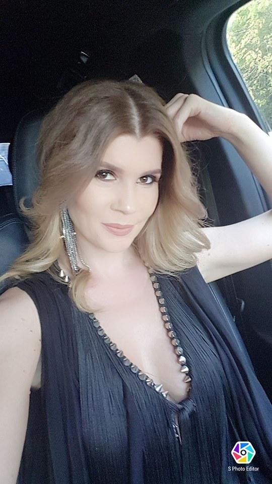 Flori, amintiri din copilărie și un „băiat” special! Diana Matei, cum nu ai mai văzut-o până acum! În exclusivitate pe AntenaPlay