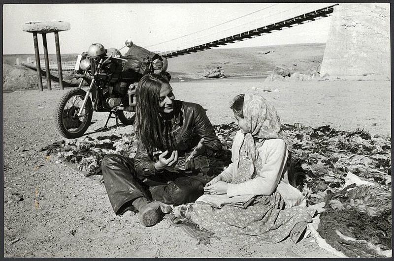 Ea este prima femeie care a făcut înconjurul lumii pe motocicletă: „Am urmat vântul”