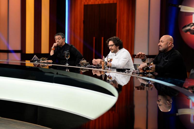 Prima confruntare culinară a chefilor din sezonul șapte: &bdquo;E cea mai sadică amuletă, este pe viață și pe moarte!&rdquo;