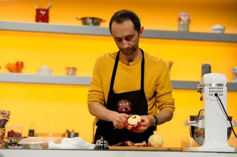 Cel mai tânăr primar din România, în ediția premieră de jurizări pe nevăzute „Chefi la cuțite”. De ce a ales să participe