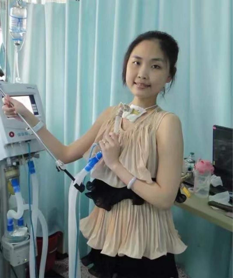 Cazul inedit al unei femei cu o boală rară! De 11 ani locuiește într-un spital:  „Nu pot să tușesc, așa că îmi petrec fiecare zi curățându-mi gâtul”