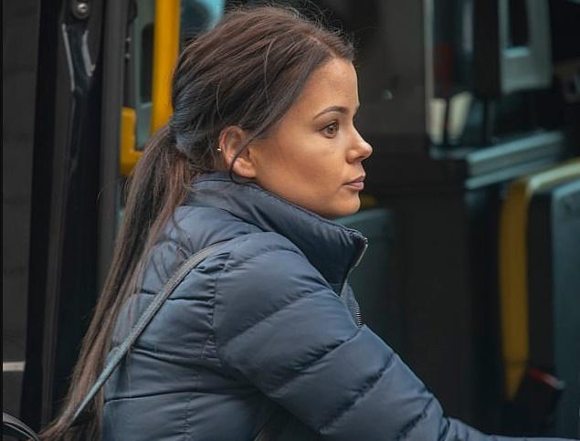 O mamă furioasă a lovit intenționat cu mașina doi copii! Mesajul cutremurător postat pe Facebook