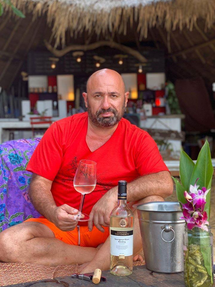 Decizie complet neașteptată, înainte de sezonul 8 Chefi la cuțite! Chef Cătălin Scărlătescu a lăsat totul și a plecat din România