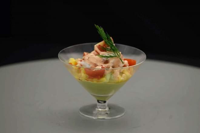 Zece rețete cu avocado simple și gustoase pentru gustări sănătoase