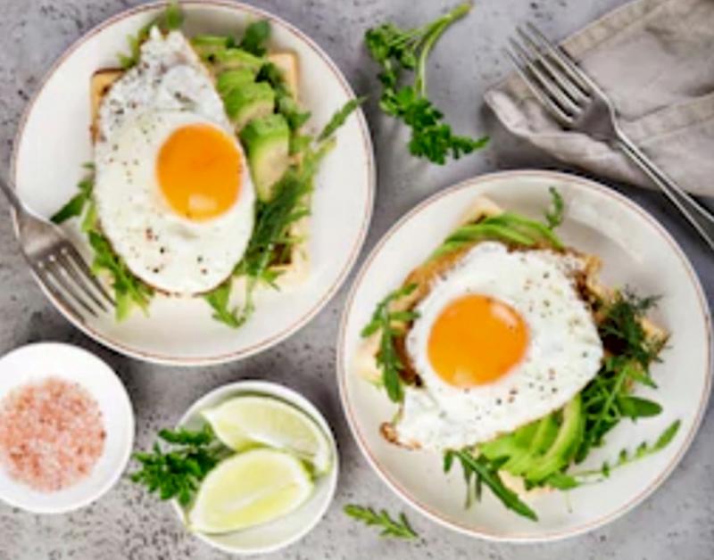 Zece rețete cu avocado simple și gustoase pentru gustări sănătoase