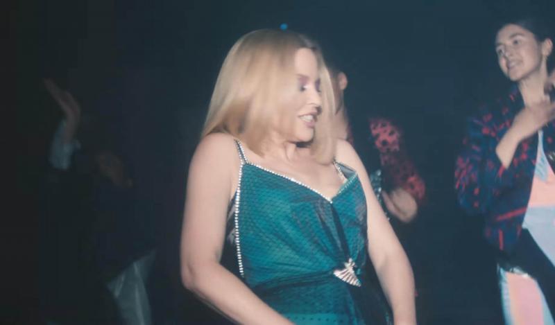 A fost numită posesoarea "posteriorului perfect". Cum îți scoate Kylie Minogue atuurile fizice în evidență la 52 de ani