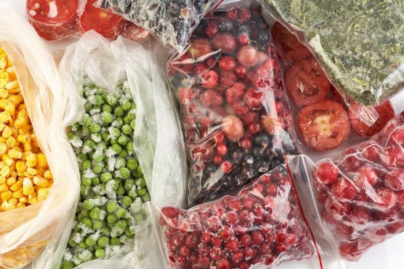 fructe si legume congelate, puse in pungi