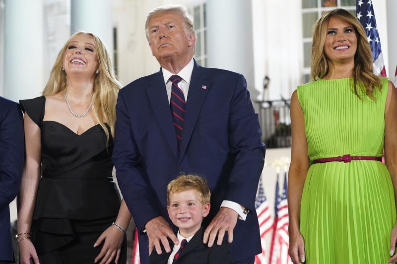 Tiffany Trump, alături de Melania și Donald Trump