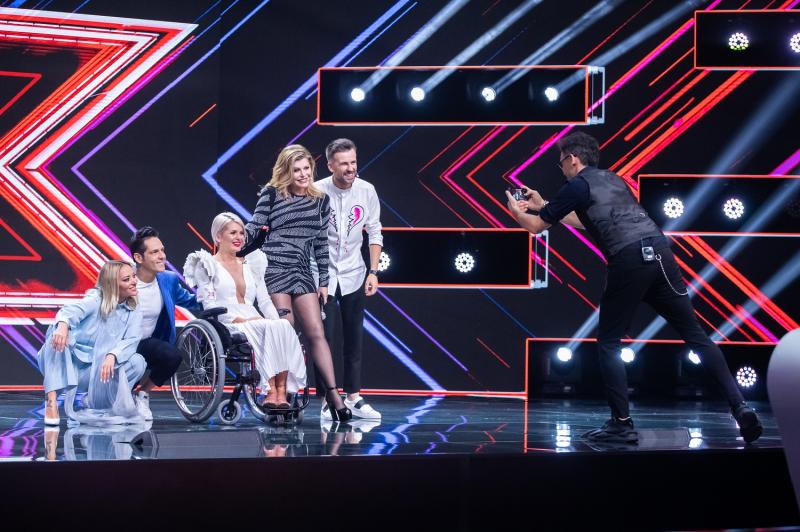 Anamaria German, în scaun cu rotile, pe scena X Factor