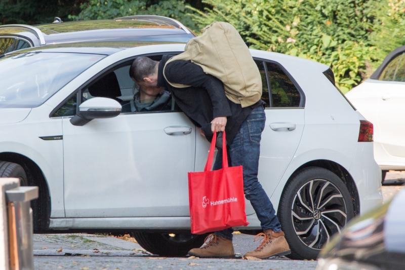 Keanu Reeves nu mai arată așa. Schimbarea de look radicală pe care a fost nevoit să o facă pentru Matrix 4