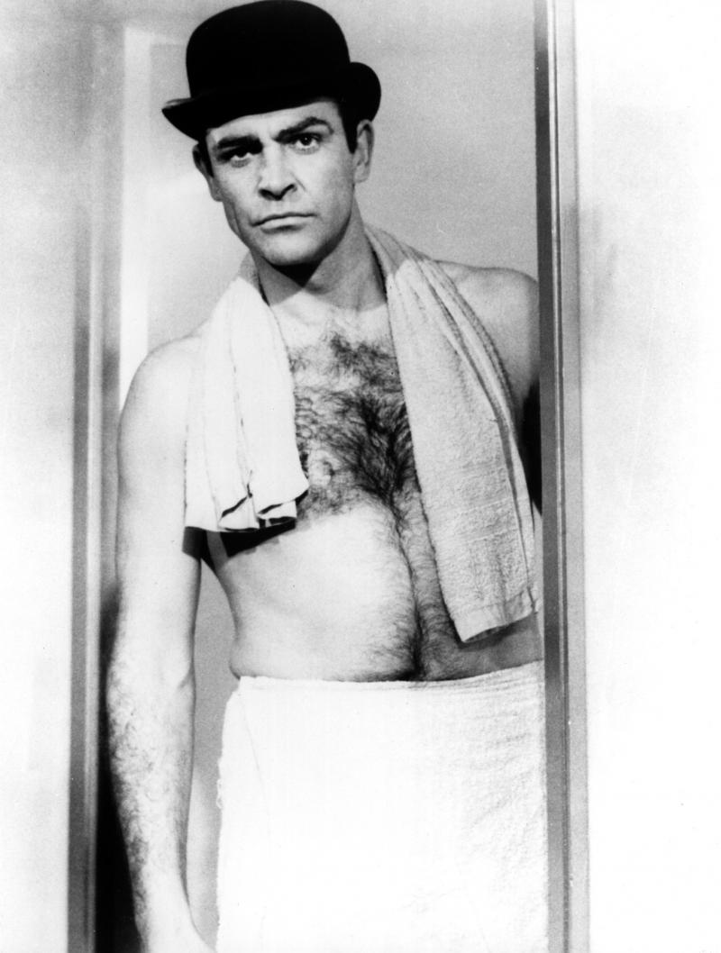 Sir Sean Connery, marele James Bond, a murit la vârsta de 90 de ani. Moartea sa ridică semne de întrebare