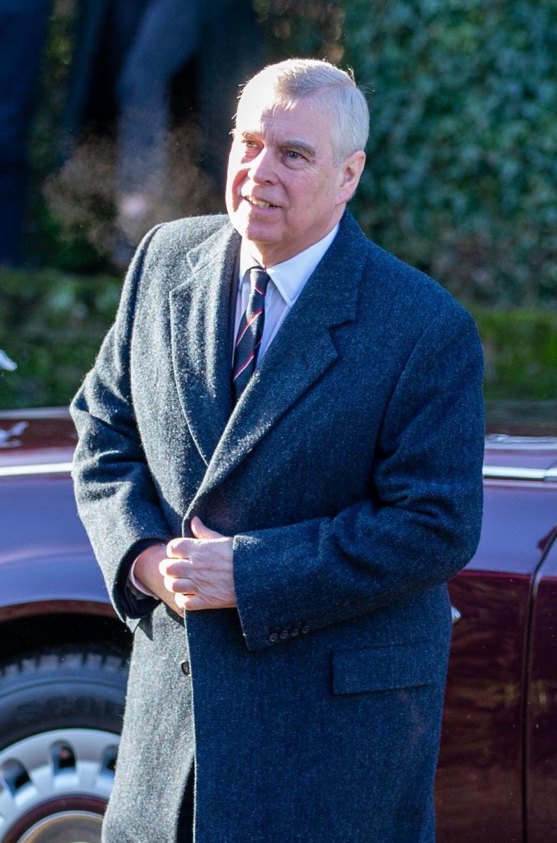 Cati Ani Are Regina Angliei