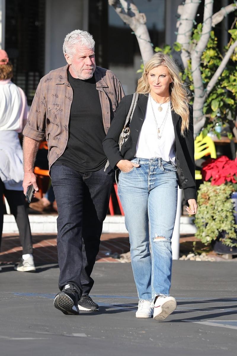 Ron Perlman și-a lăsat soția și s-a mutat cu amanta tânără și blondă: "Îl face să se simtă tânăr din nou"